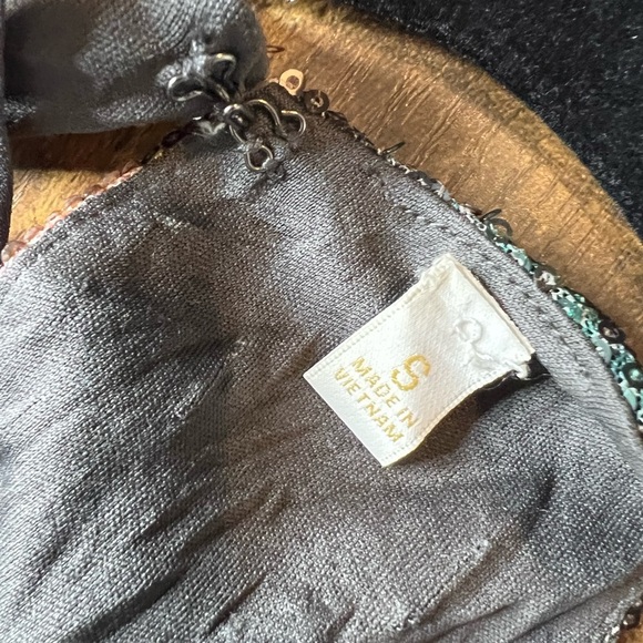 Floral sequin mini dress.  - Picture 5 of 9